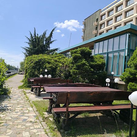 Hotel Carpati Baia Mare Extérieur photo