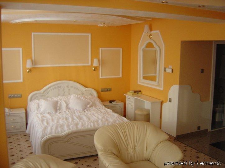 Hotel Carpati Baia Mare Chambre photo