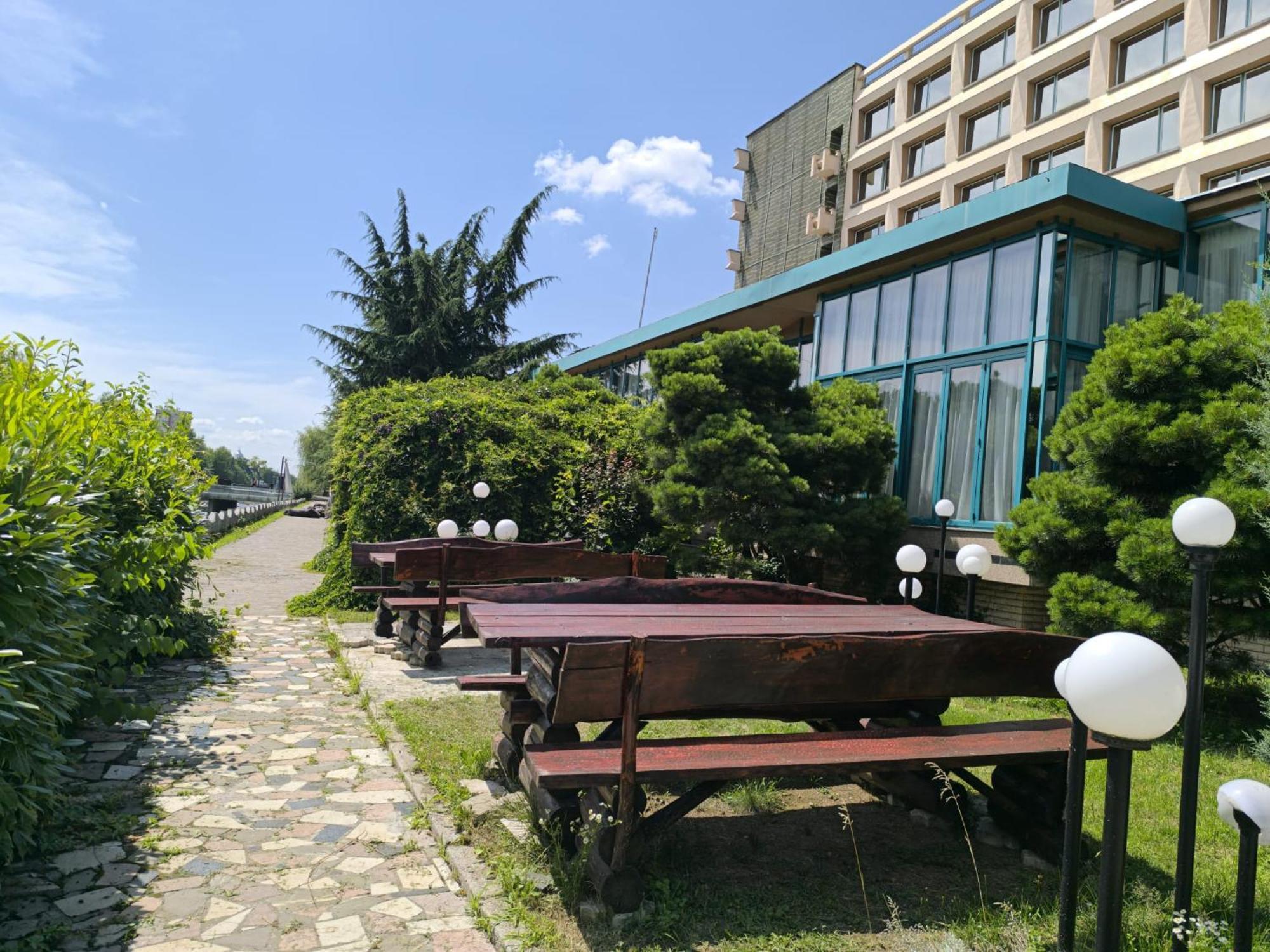 Hotel Carpati Baia Mare Extérieur photo