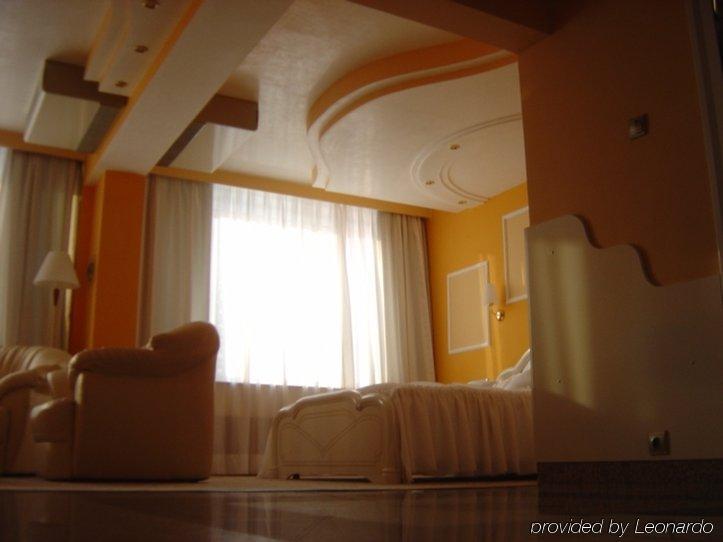 Hotel Carpati Baia Mare Chambre photo
