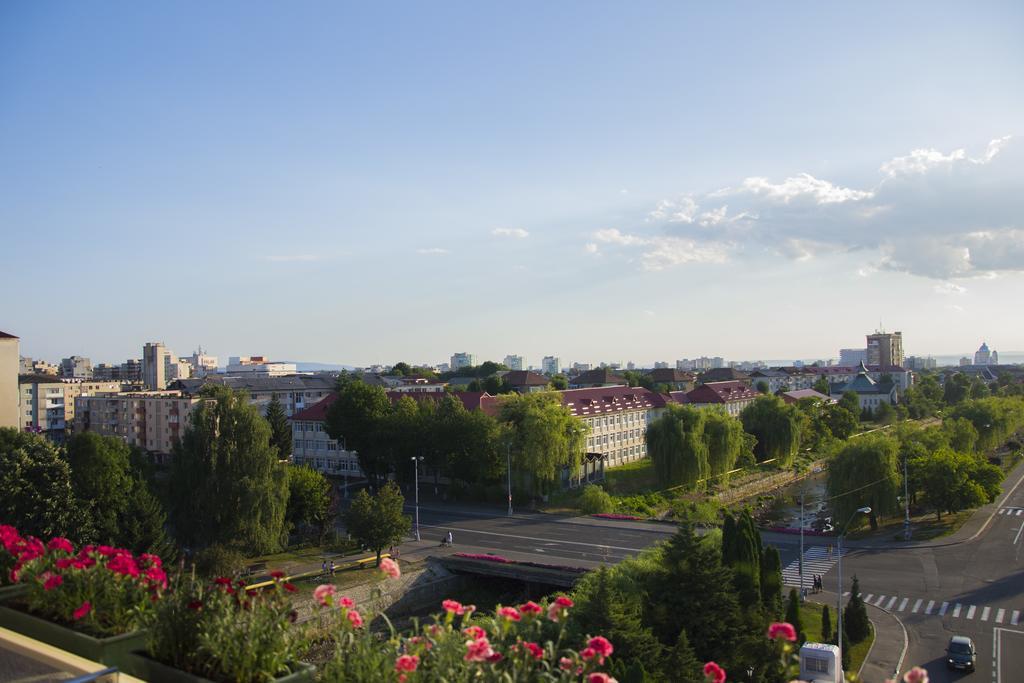 Hotel Carpati Baia Mare Extérieur photo