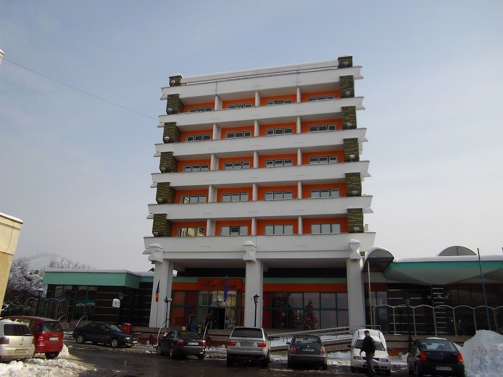 Hotel Carpati Baia Mare Extérieur photo