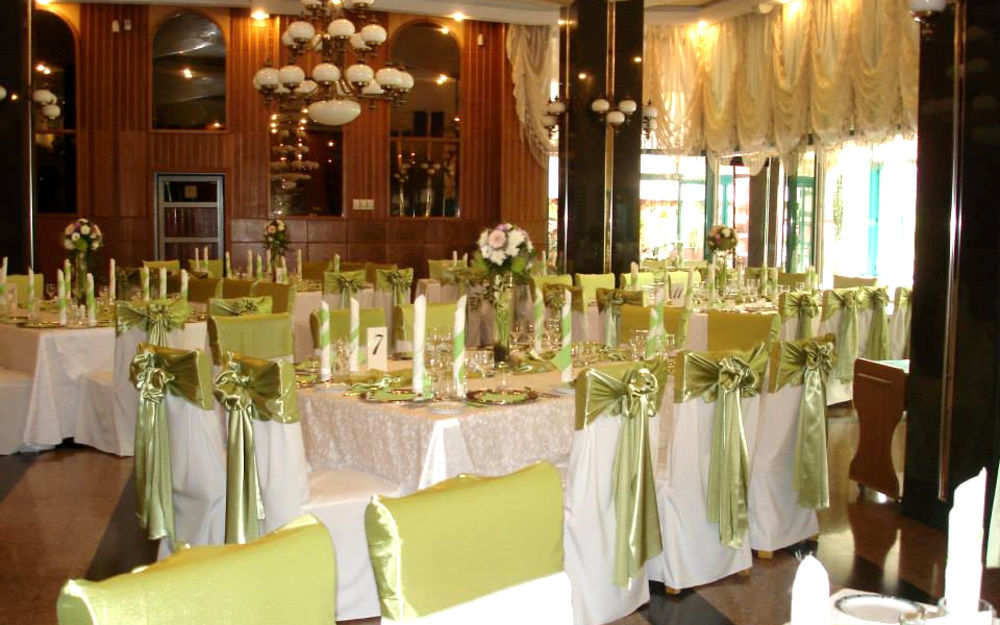 Hotel Carpati Baia Mare Extérieur photo