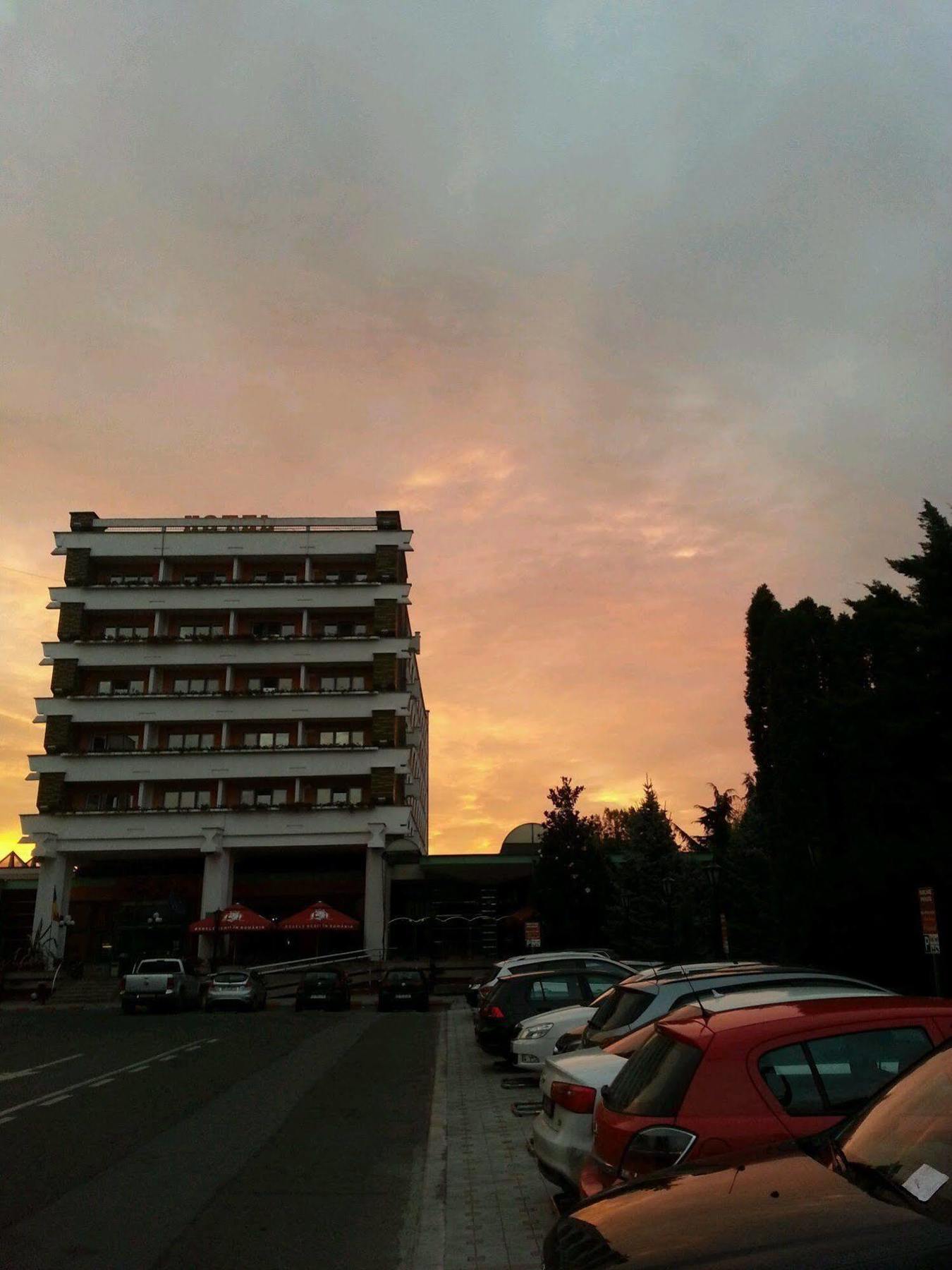 Hotel Carpati Baia Mare Extérieur photo